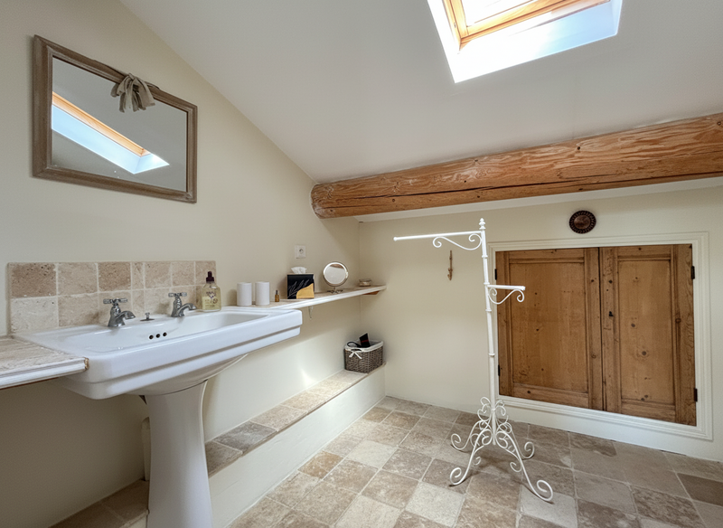 MAS EN CENTRE VILLAGE SAINT DIDIER