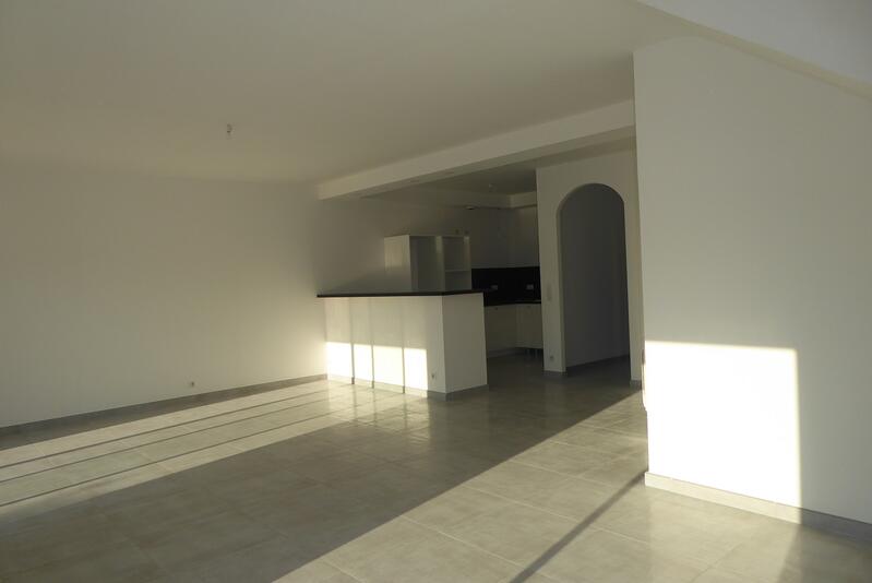 Villa 3 chambres, garage, jardin clos