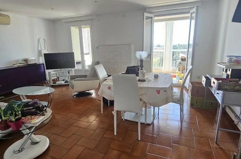 Appartement 2 chambres avec place de parking, garage