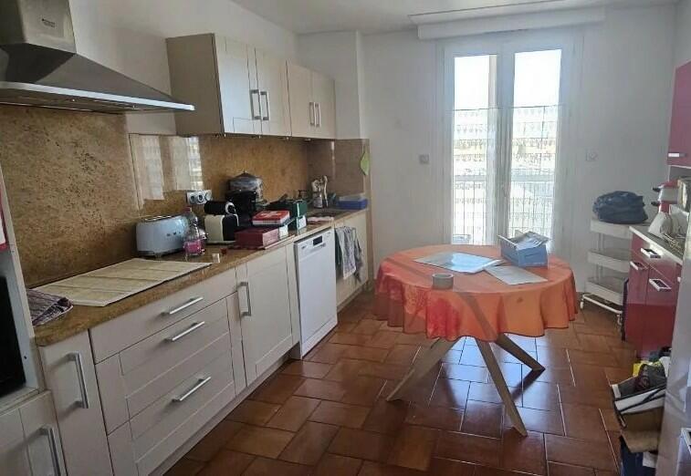 Appartement 2 chambres avec place de parking, garage