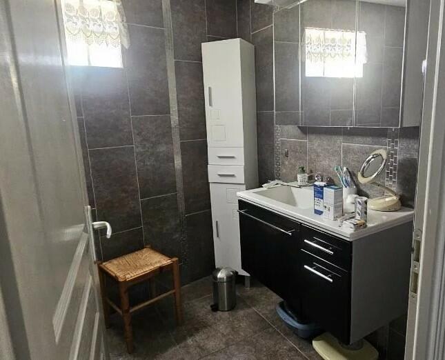 Appartement 2 chambres avec place de parking, garage