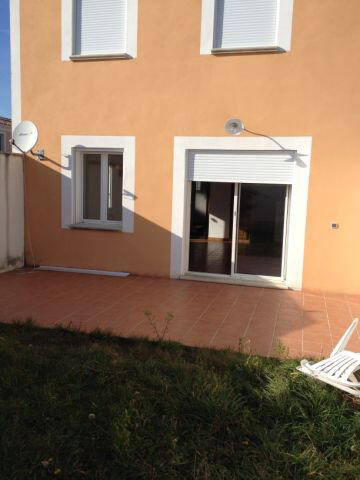 Villa T4 sur environ 200 m² de jardin clos de murs