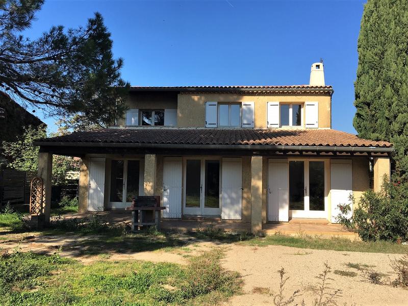 VILLA T4 CARPENTRAS