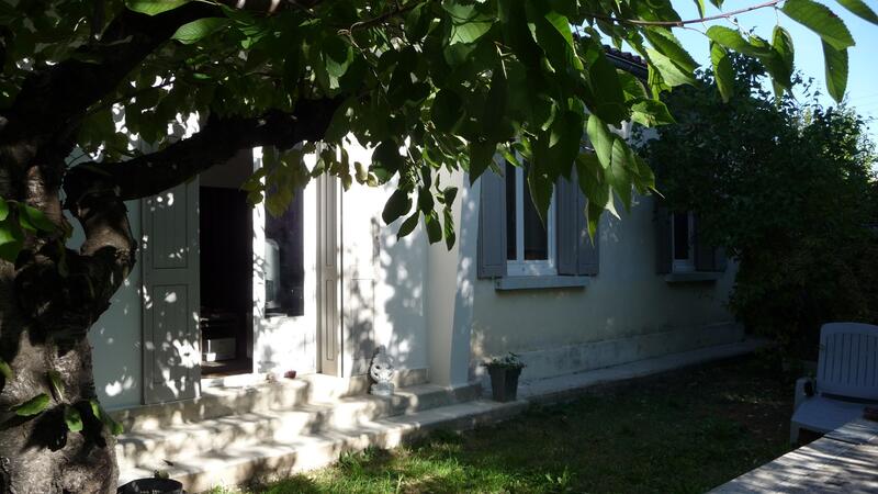 Villa T4 avec terrasse, jardin clos et arboré
