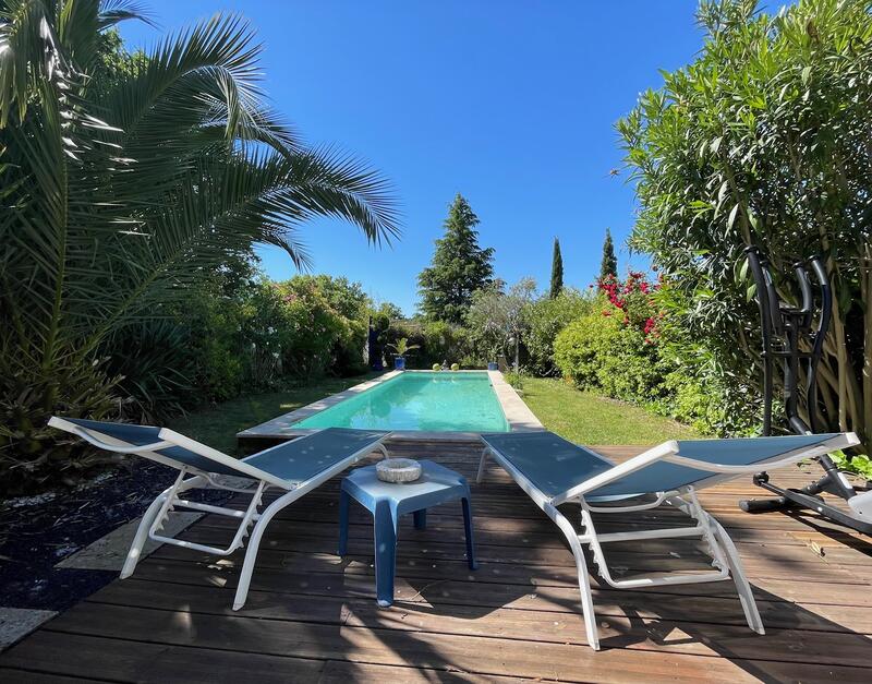 VILLA  PISCINE VENASQUE
