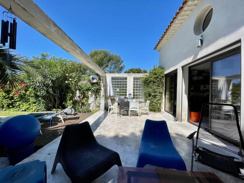 VILLA  PISCINE VENASQUE