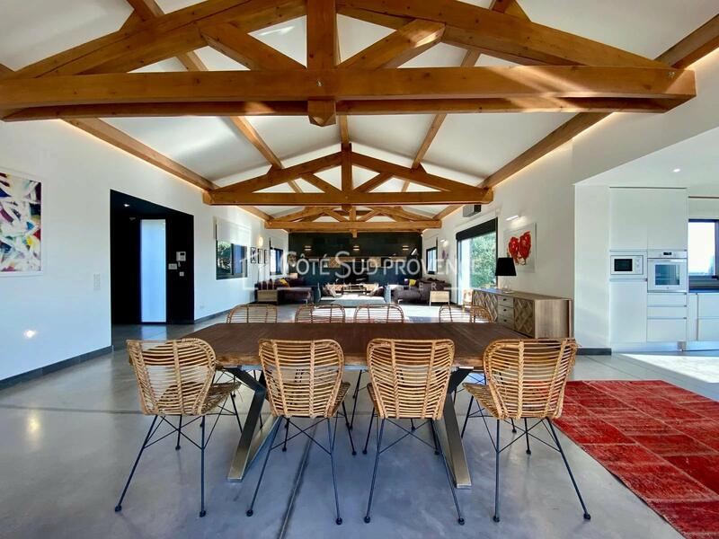 VILLA CONTEMPORAINE AVEC VUE PANORAMIQUE