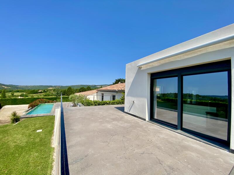 VILLA CONTEMPORAINE AVEC VUE PANORAMIQUE