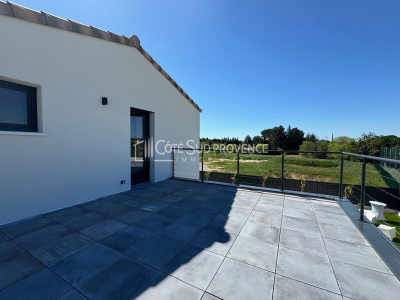 VILLA CONTEMPORAINE NEUVE / PISCINE / GARAGE
