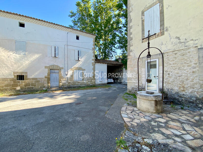 PROPRIETE PERNES-LES-FONTAINES