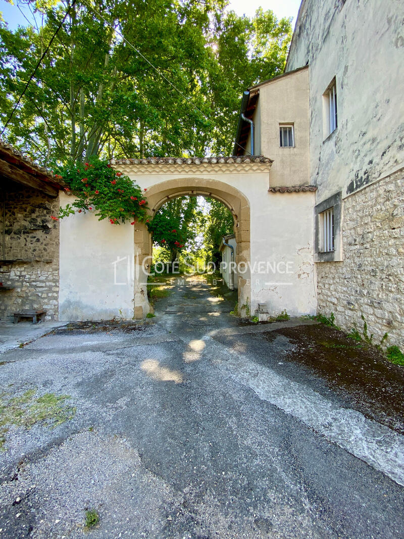 PROPRIETE PERNES-LES-FONTAINES