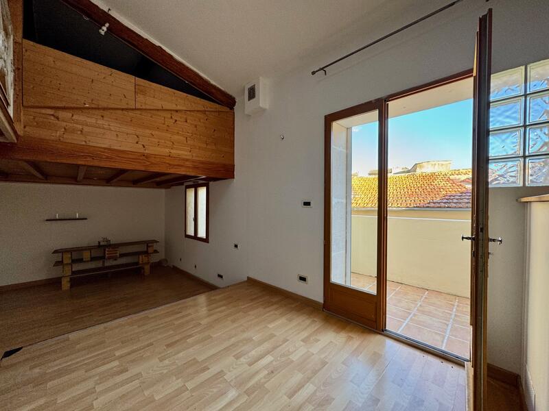 Maison de village T2 avec balcon au calme