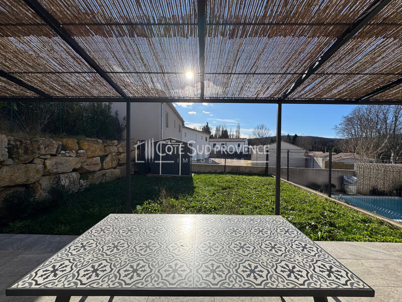 VILLA RECENTE MALAUCENE