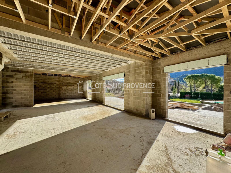 VILLA PISCINE GARAGE PIERRELONGUE