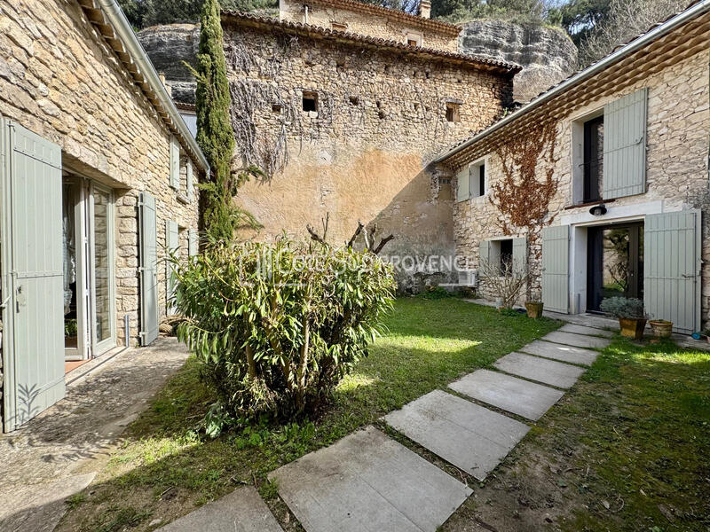 LE BEAUCET 2 MAISONS DE VILLAGE & PISCINE