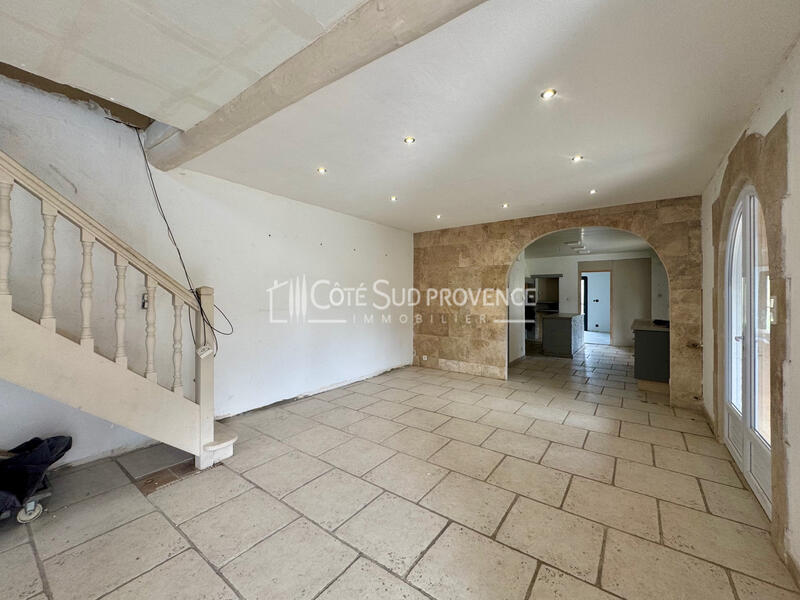 VILLA MORIERES LES AVIGNON