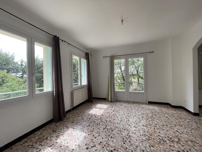Malemort-du-Comtat_Maison T4 terrasse, jardin clos et abri voiture