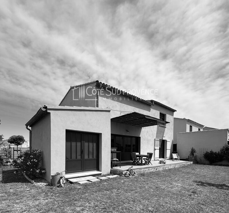 VILLA RECENTE PERNES LES FONTAINES