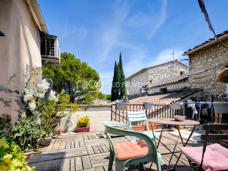 VILLA ET APPARTEMENT A SAINT DIDIER