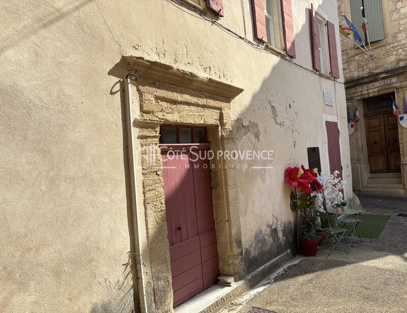 ENSEMBLE IMMOBILIER CENTRE VILLAGE VENASQUE