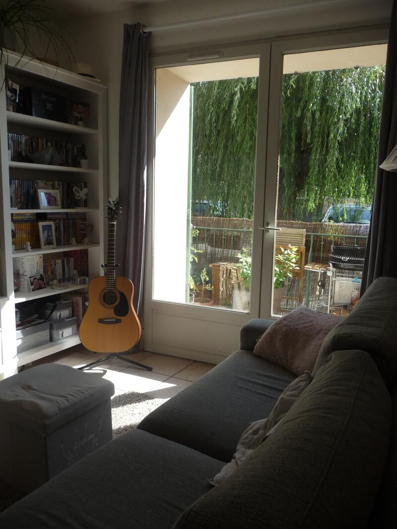 Pernes-les-Fontaines_Appartement T2_balcon_parking privatif